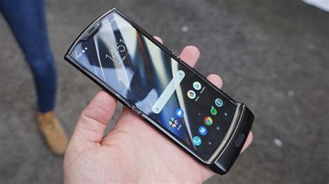 Motorola RAZR (2019) Review: Hands-on - Tech Advisor