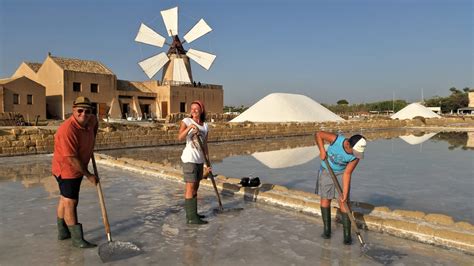 Salt Harvesting Itinerari Del Gusto Trapani