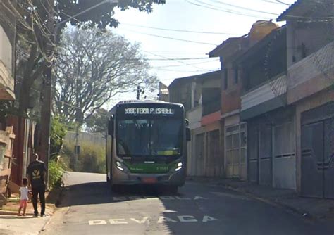 Obras Na Rua Silv Rio De Castro Sousa Alteram Itiner Rio De Tr S Linhas