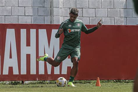 Matheus Martins Mostra Confian A Para Confronto Contra O Corinthians