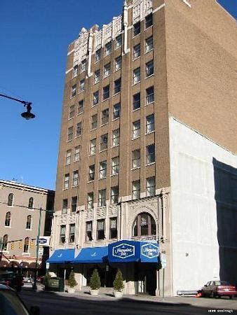 Hampton Inn Indianapolis Downtown Across from Circle Centre - Indianapolis, Indiana