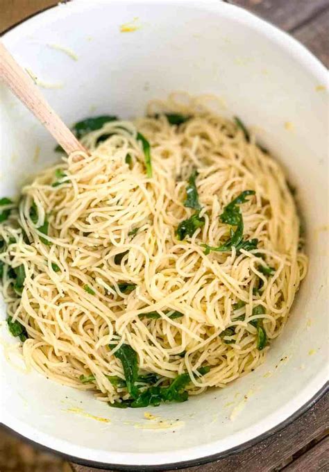 Lemon And Arugula With Capellini Pasta Season And Thyme