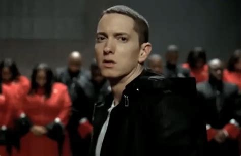 Chrysler 200 Ecco Lo Spot Del SuperBowl XLV Con Protagonista Eminem