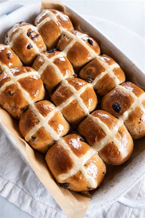 Easy Hot Cross Buns Makyla Creates