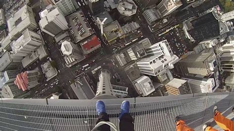 Skywalk Auckland Sky Tower Youtube