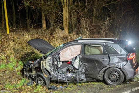 Unfall A61 Drama an Heiligabend Horror Crash bei Köln Frau stirbt