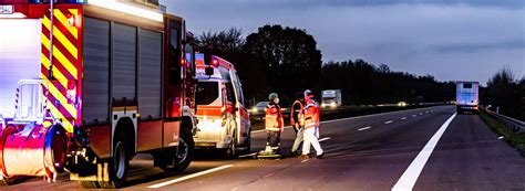 Unfall Auf Der A8 Zwischen Merzig Und Rehlingen Mann Schwer Verletzt