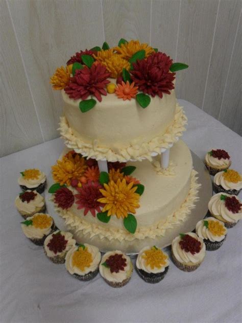 Fall Mums Wedding Cake