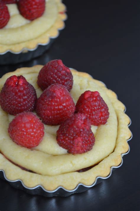 Mini Raspberry Frangipane Tart