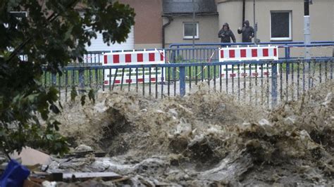 Tempesta Boris Inondazioni Devastanti In Europa Centrale Con Nove