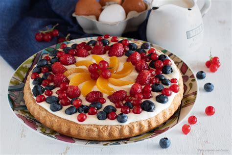 CROSTATA MORBIDA FRUTTI DI BOSCO Con Crema Soffice E Fresca