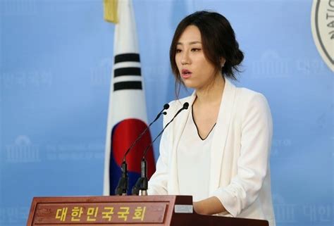 고발사주 의혹 제보자 조성은 윤석열·김웅 고소명예훼손 네이트 뉴스