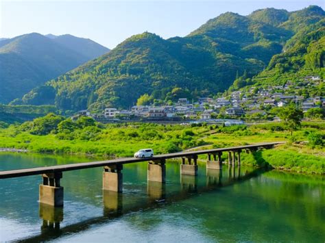 貸切『有川浩の高知案内』ツアー 人気作家おすすめの観光地を巡る！ 選べる観光地＜3時間／選べる出発時間／空港送迎可／高知市発＞ 高知の観光