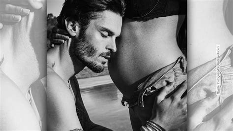 Erstes Baby Foto Karl Lagerfelds Muse Baptiste Giabiconi Ist Papa Geworden