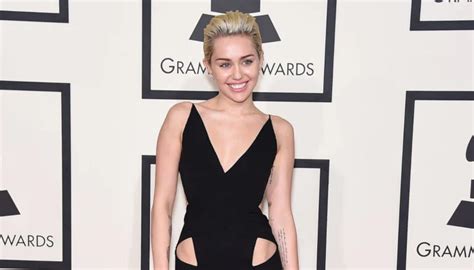 Miley Cyrus Height Weight Career Net Worth And More Mr Measurements