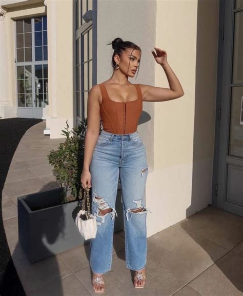 Pin By 🎀♕𝓟𝓪𝓻𝓪𝓭𝓲𝓼𝓮 𝓒𝓸𝓴𝓮ۺ On ҒΔshiΩΠۺ Casual Summer Outfits For Women Miami Outfits Casual