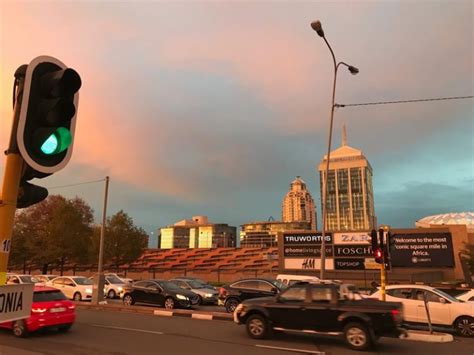 Watch Couple Performs Sex Act On Sandton City Rooftop The Citizen