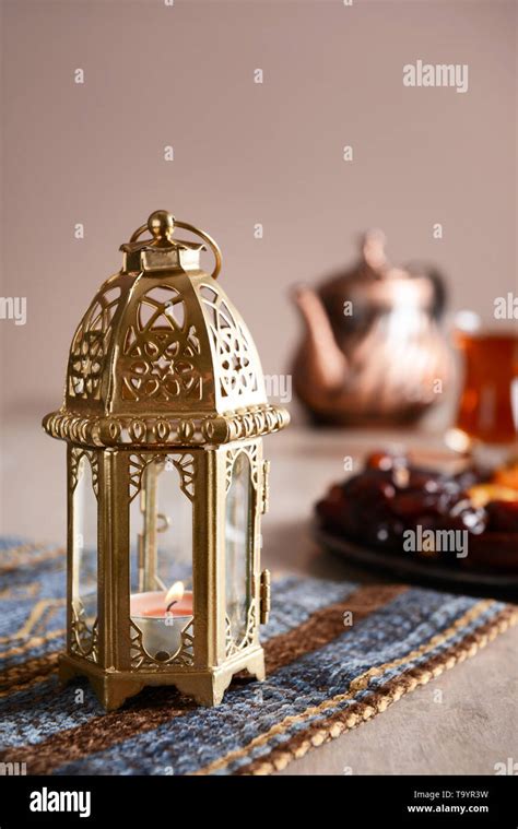 Muslim lamp as Ramadan symbol on table Stock Photo - Alamy