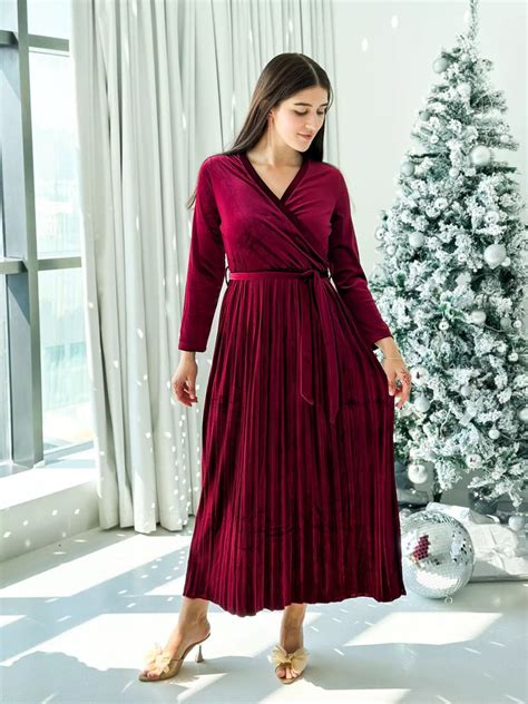 Plum Velvet Dress With Long Sleeves Pleated Sowears