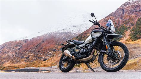 Royal Enfield Himalayan Deliveries Commence In India Ht Auto