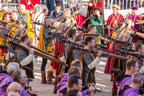 The Historical Crossbow Games Of Sansepolcro My Travel In Tuscany