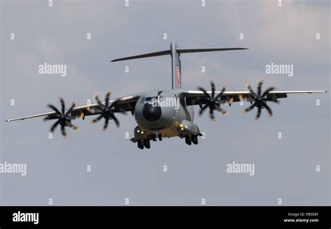 Airbus a400m cockpit hi-res stock photography and images - Alamy