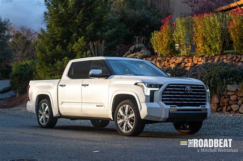 Review Toyota Tundra Capstone Hybrid