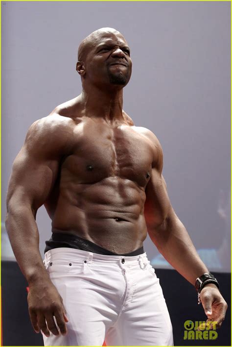 Terry Crews Shows Off Ripped Torso At Comic Con In Brazil Photo