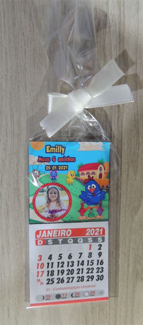 Mini Calendário de Geladeira 2024 Galinha Pintadinha Menina