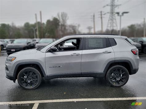 Billet Silver Metallic Jeep Compass Latitude Lux X