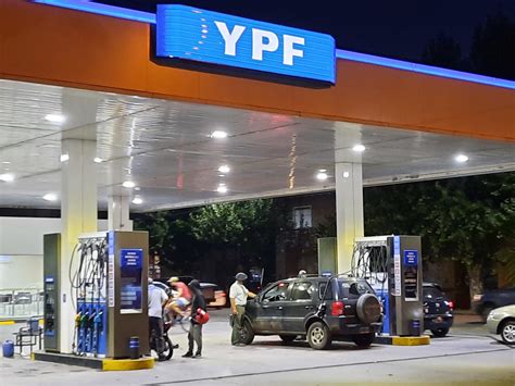 YPF aumenta los combustibles entre un 9,5% y un 11,5% en todo el país