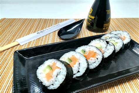 Futomaki la ricetta perfetta del rotolo sushi più grande e ricco