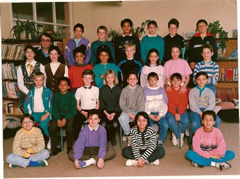 Photo De Classe Cm2 89 90 De 1989 ECOLE LES BUISSONNETS Copains D Avant