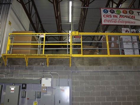 Horizontal Mezzanine Safety Gate | Mezzanine Fall Protection