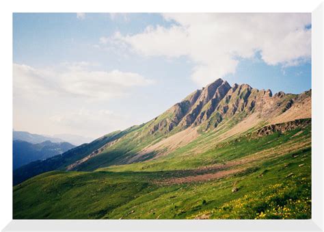 Lauberhore (Leica Mini 3// 32mm F2.8 Elmarit// Kodak Gold 200) : r/analog