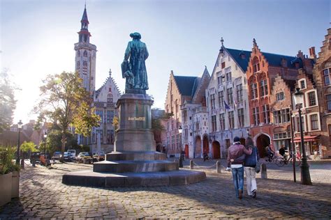 Les œuvres et les lieux de Jan van Eyck à Bruges au cœur de la Flandre