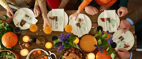 Thanksgiving Family Reunion Ideas and Where To Host Them - Suffolk ...