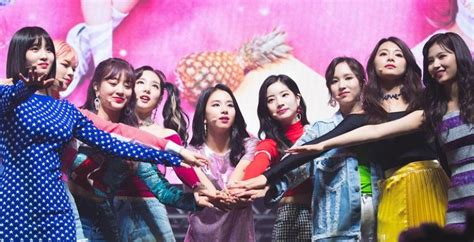 Twice Kolaborasi Dengan Dua Lipa Di Album Terbaru Republika Online