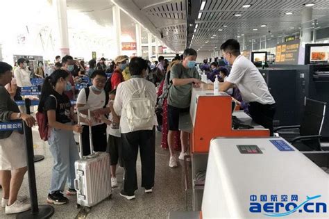 银川机场疫后单日旅客吞吐量首次突破3万人次航空翻译飞行翻译民航翻译蓝天飞行翻译公司