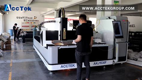 Akj F Fiber Laser Cutting Machine W Cut Mm Steel Youtube