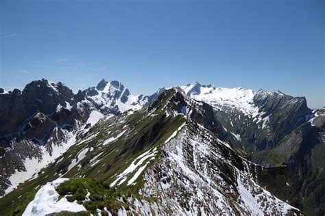 Blick hinüber zum Hauptgipfel Fotos hikr org