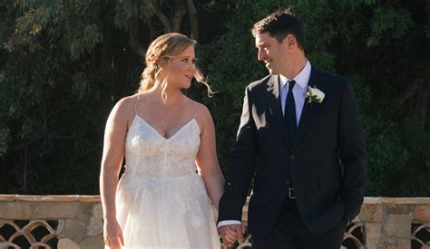 Amy Schumer Reveals an X-Rated Part of Her Wedding Vows | Amy Schumer ...