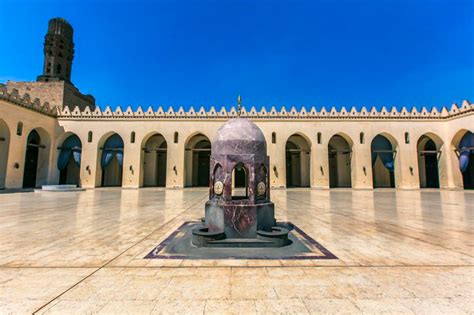 Filming in the Al Hakim Mosque - Line producers in Cairo