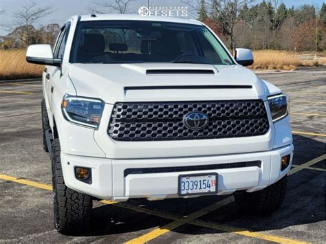 Toyota Tundra With X Fuel Rebel And R Toyo Tires