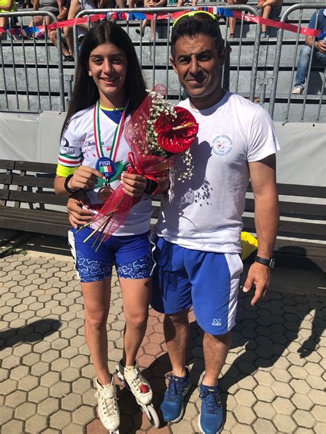 Pattinaggio Corsa Su Pista Giulia Presti Campionessa Italiana Cm Junior