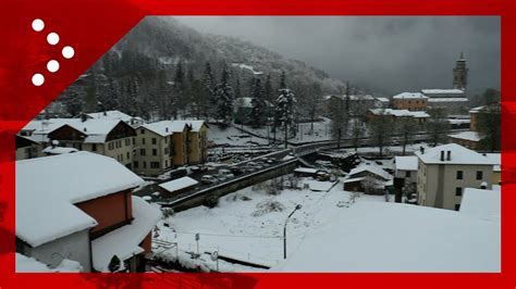 Neve In Provincia Di Genova Strade E Tetti Imbiancati A Santo Stefano