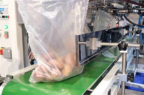 Máquina Robótica Automatizada De La Fábrica De Alimentos Línea De