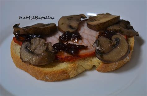 Tostadas de lomo adobado con champiñones portobello En Mil Batallas