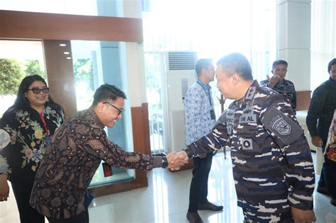 Pangkoarmada II Terima Kunker RCEO Bank Mandiri Region VIII Jawa 3