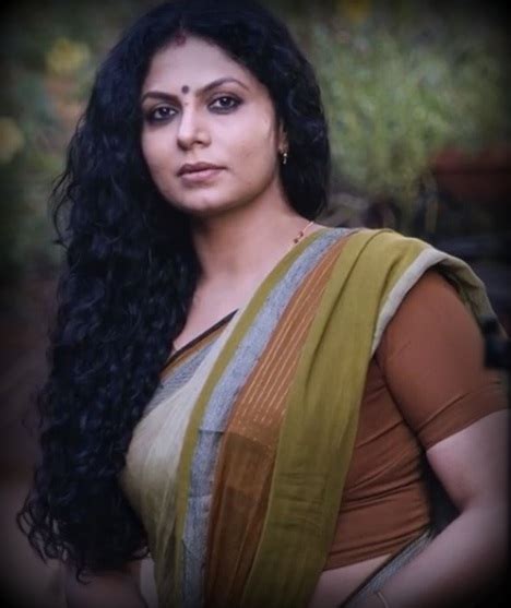 Hot Malayalam Aunty Actress Asha Sarath Hot Random Photos Collection HotPose